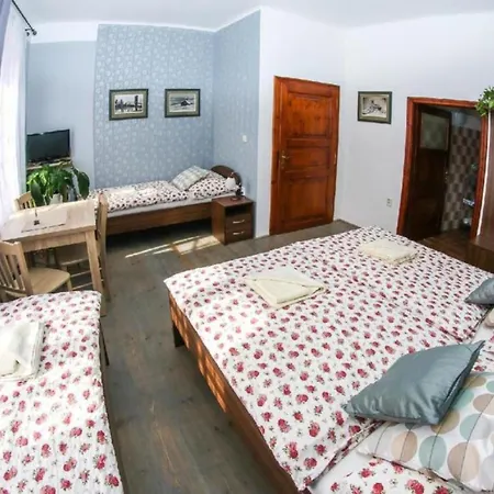 Mini Abraka & Lägenhetshotell