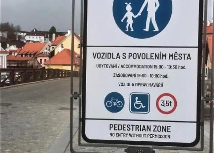 Aparthotel Mini Abraka & 4*